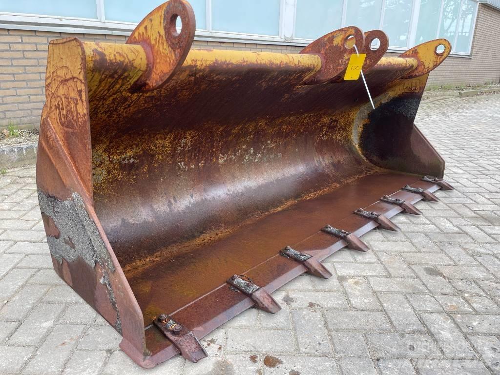 CAT Backhoe bucket Schaufeln