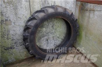 Stomil 9.5 R 32 Reifen