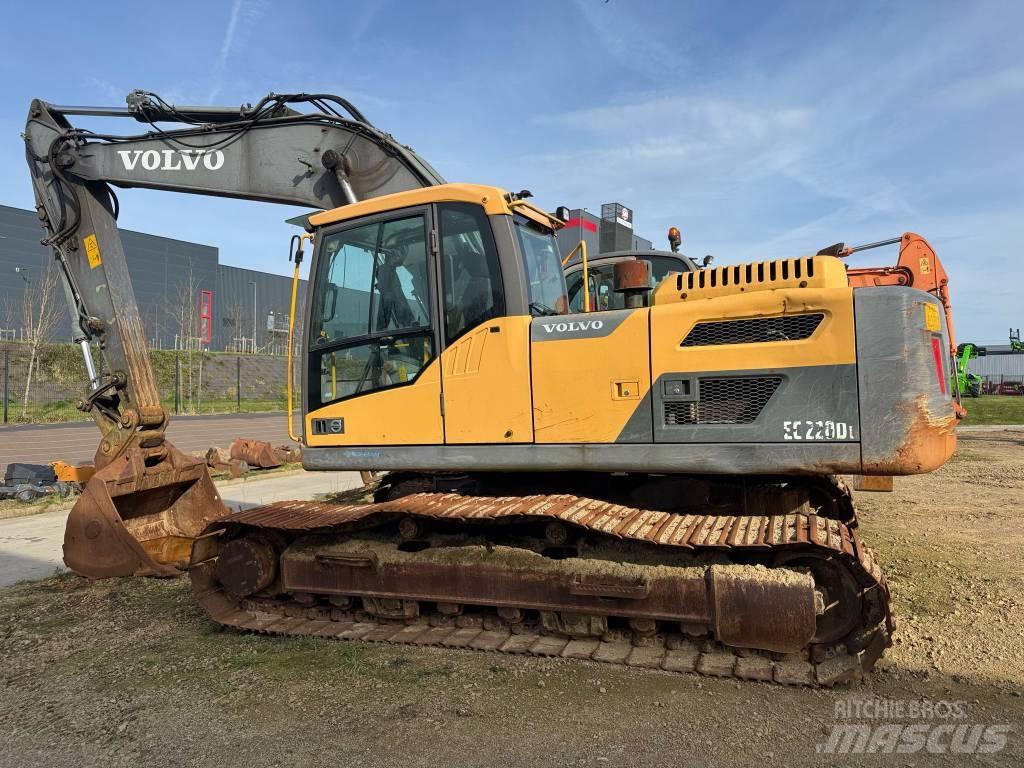 Volvo EC220DL Raupenbagger