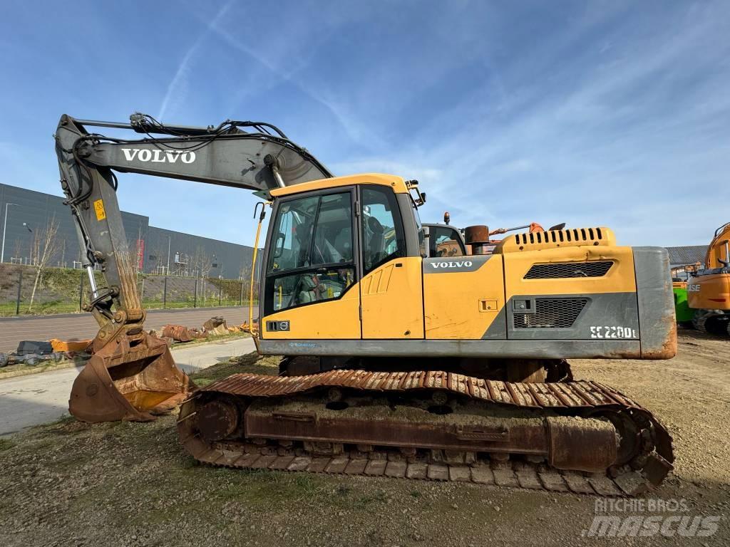 Volvo EC220DL Raupenbagger