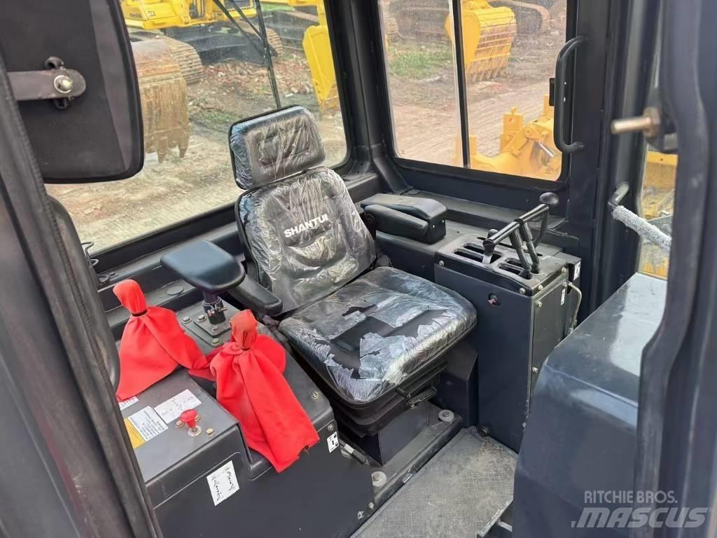 Shantui SD 22 Bulldozer