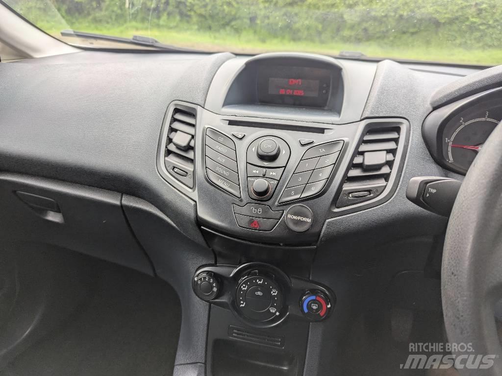 Ford Fiesta Van Lieferwagen