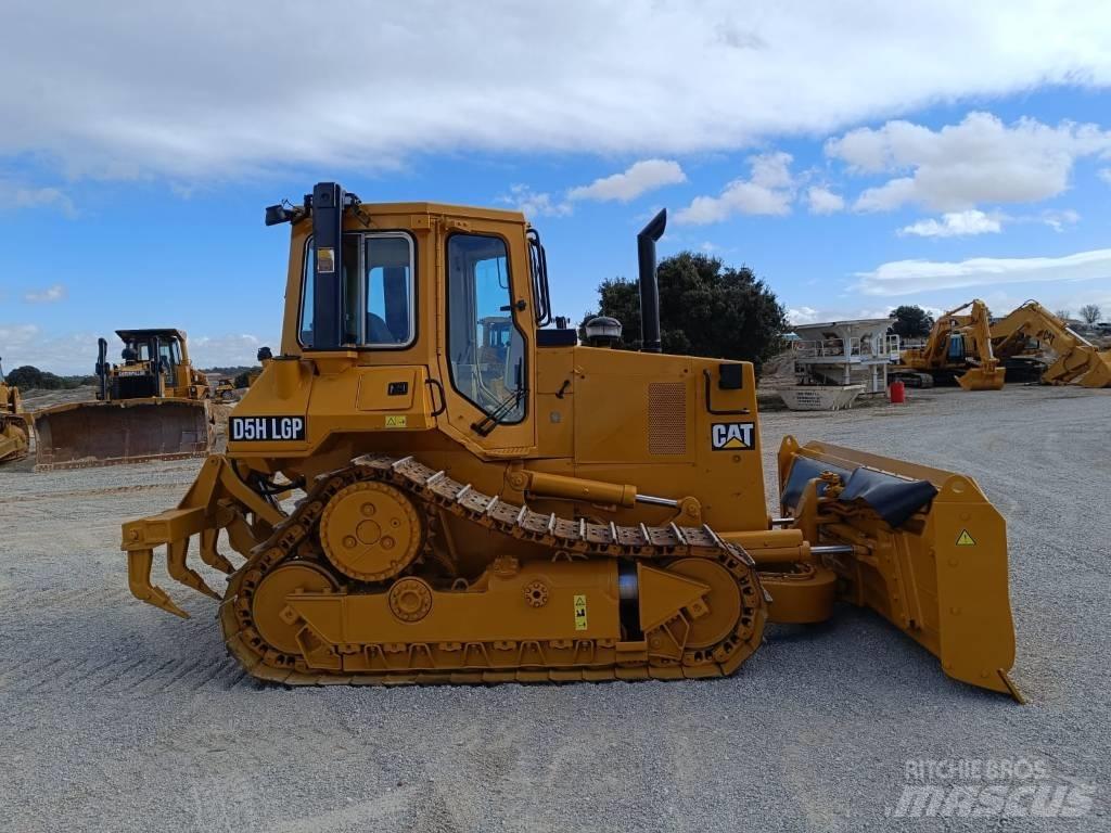 CAT D5H Bulldozer