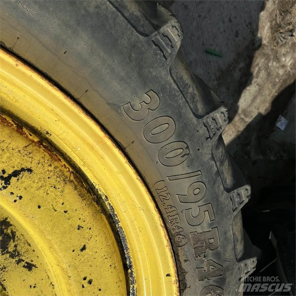  300/95R46 Reifen