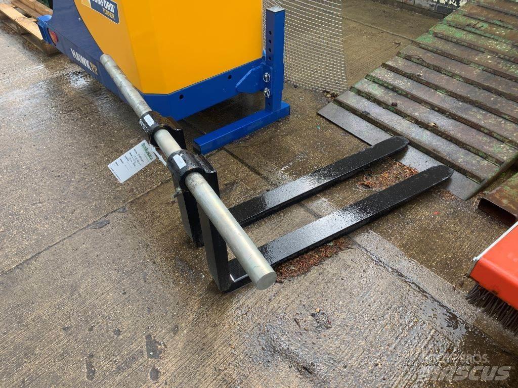  ATTACHMENTS Sonstige Baumaschinen