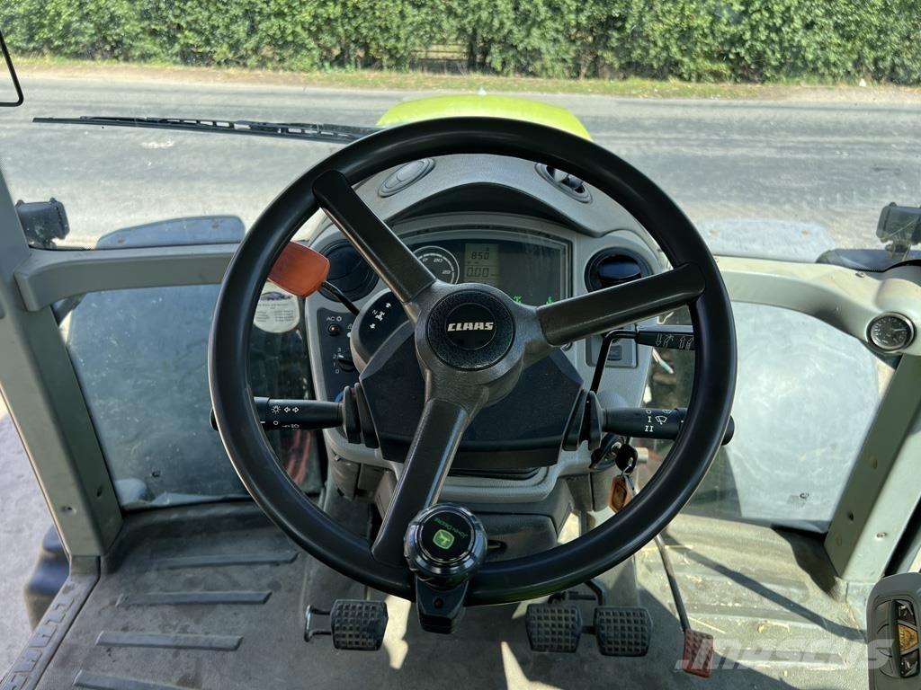 CLAAS ARION 630 Traktoren