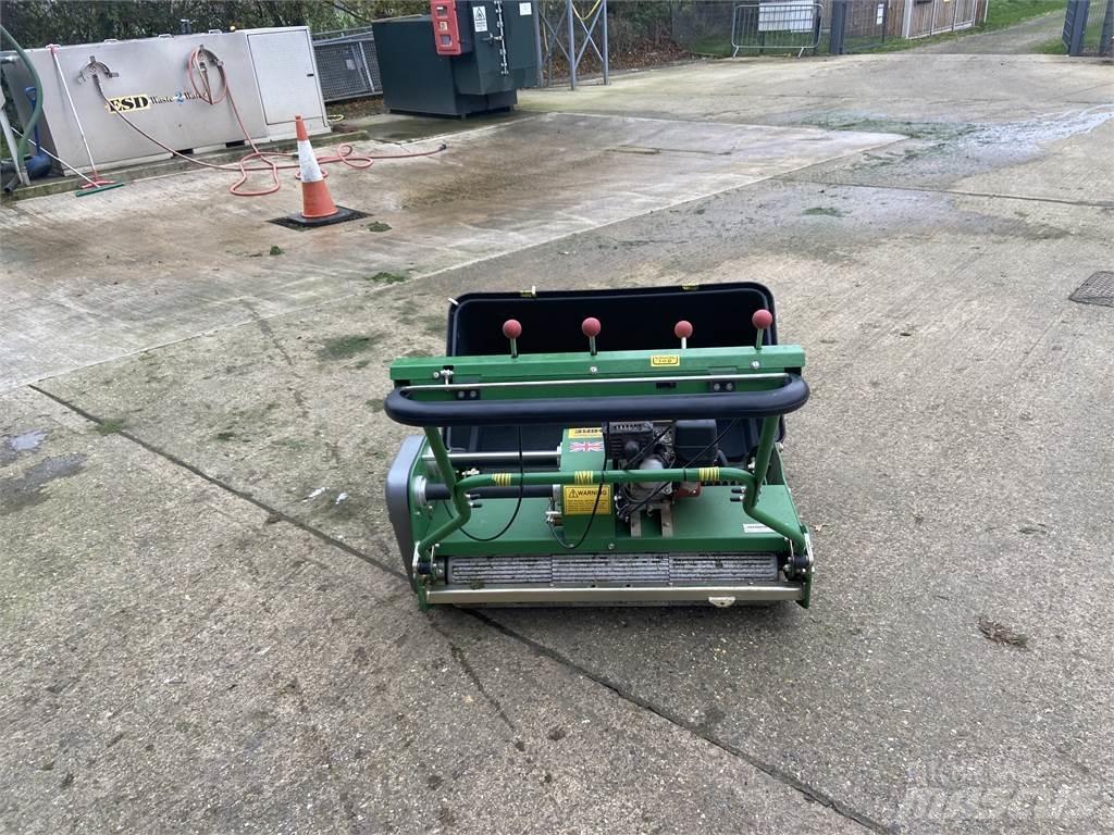 Dennis G860 Sonstige Landmaschinen