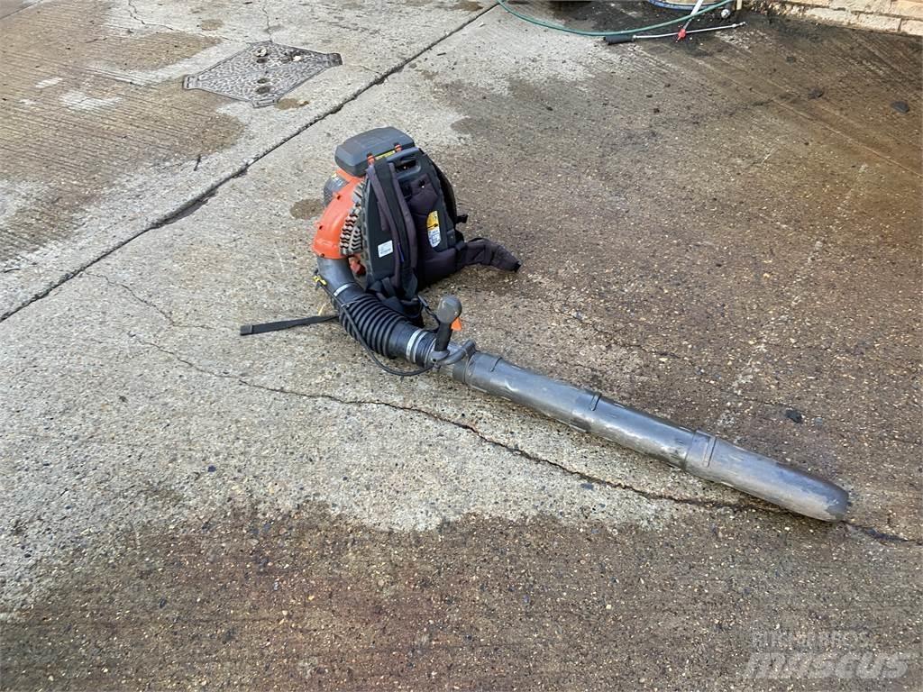Husqvarna 570BTS Sonstige Landmaschinen