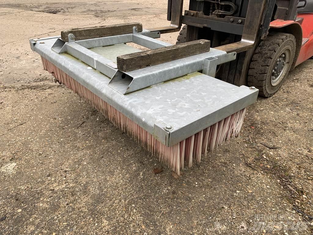 Jacobsen 6FT YARD Sonstige Landmaschinen