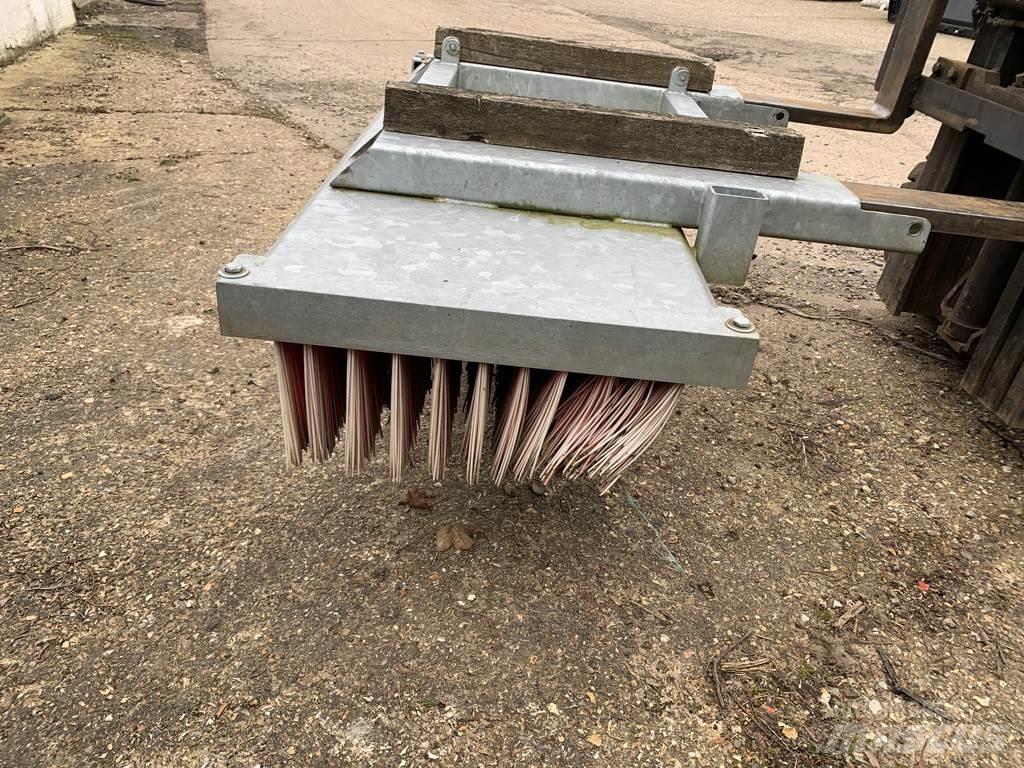 Jacobsen 6FT YARD Sonstige Landmaschinen