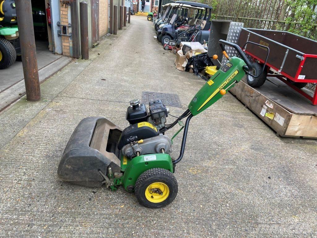John Deere 220C Sonstige Landmaschinen