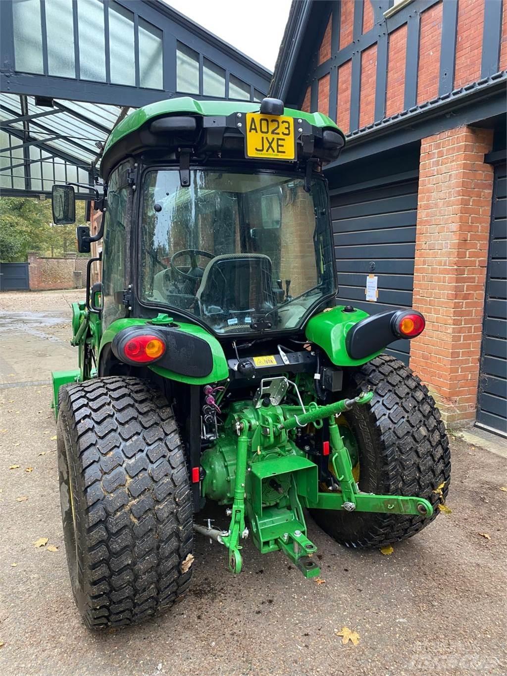John Deere 4066R Kleintraktoren