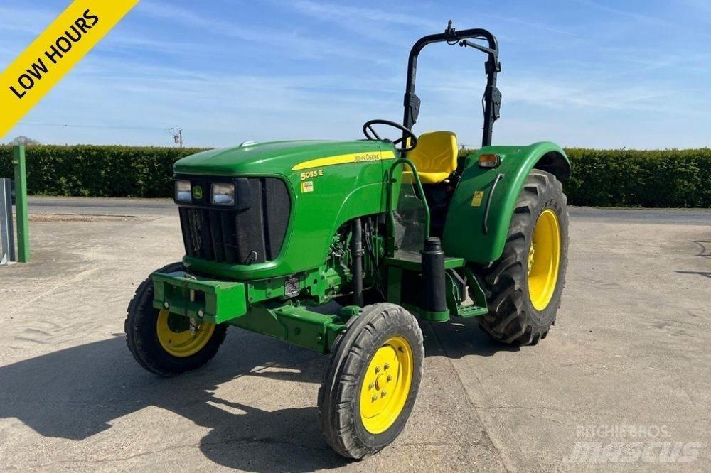 John Deere 5055E Traktoren