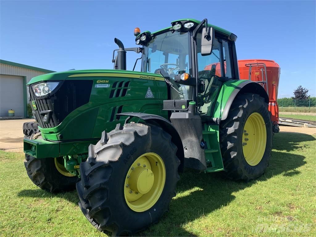 John Deere 6145M Traktoren
