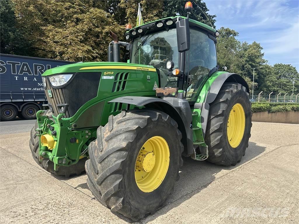John Deere 6215R Traktoren