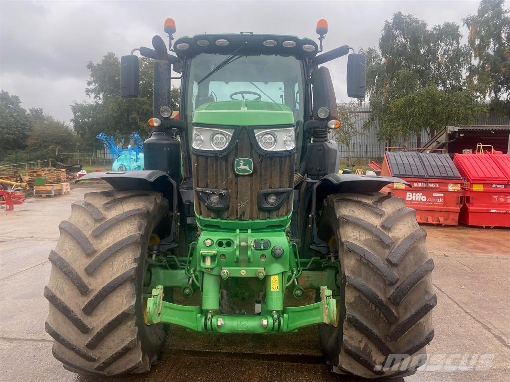 John Deere 6250R Traktoren