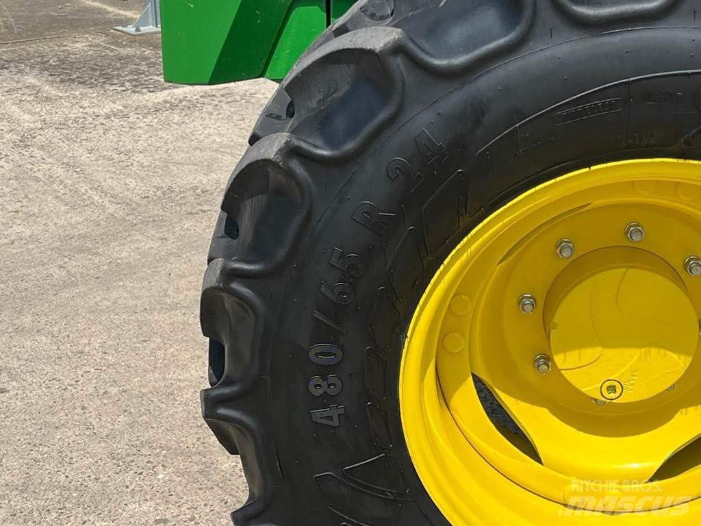John Deere 6R120 Traktoren