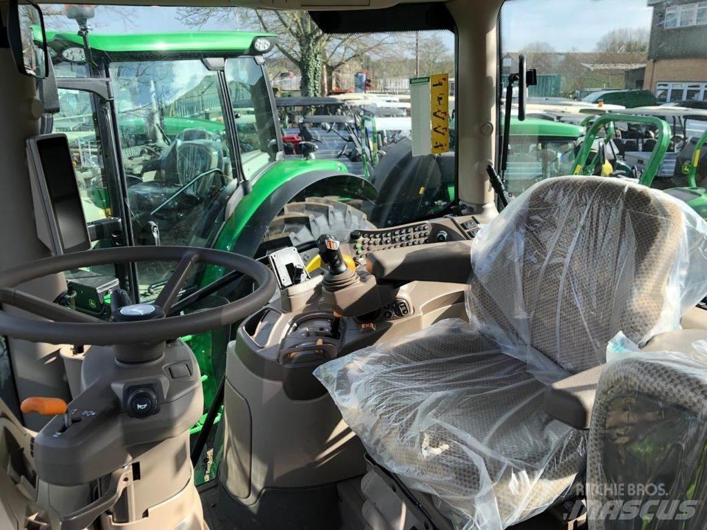 John Deere 6R130 Traktoren