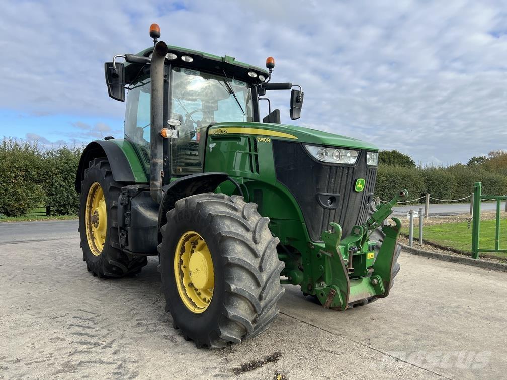 John Deere 7230R Traktoren