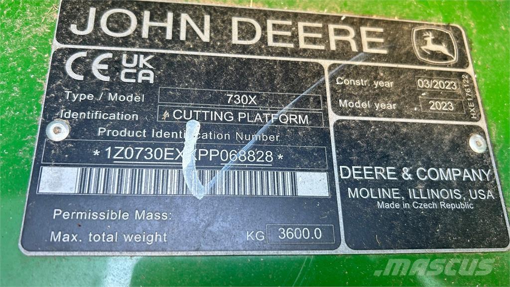 John Deere 730X Mähdrescher