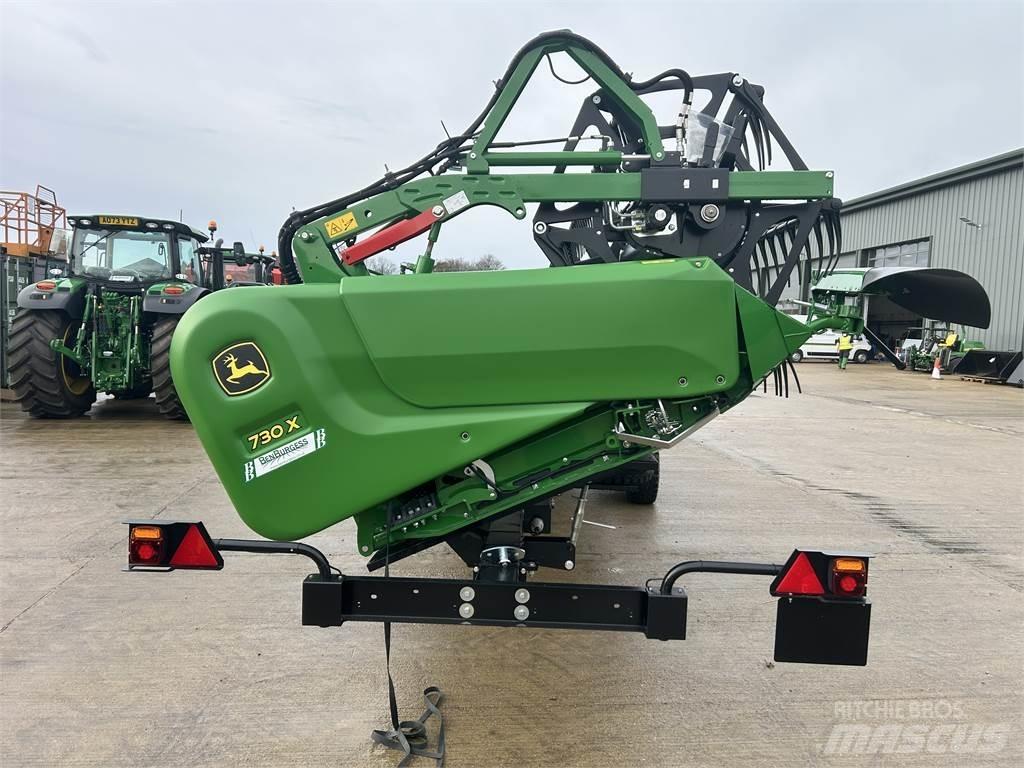 John Deere 730X Mähdrescher