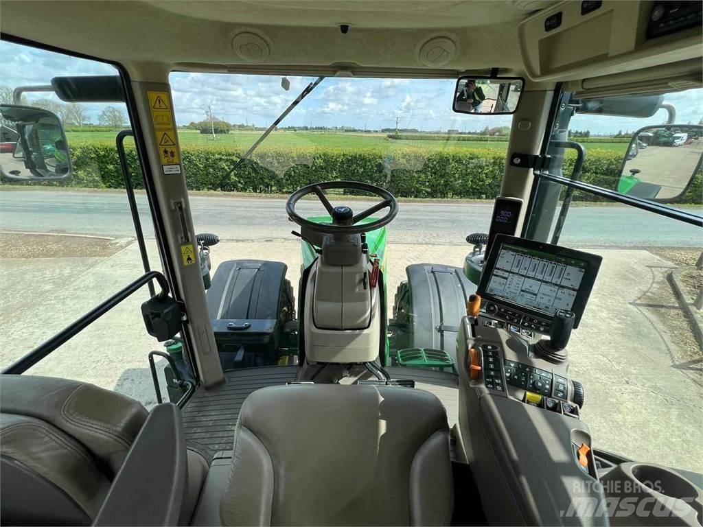 John Deere 7310R Traktoren