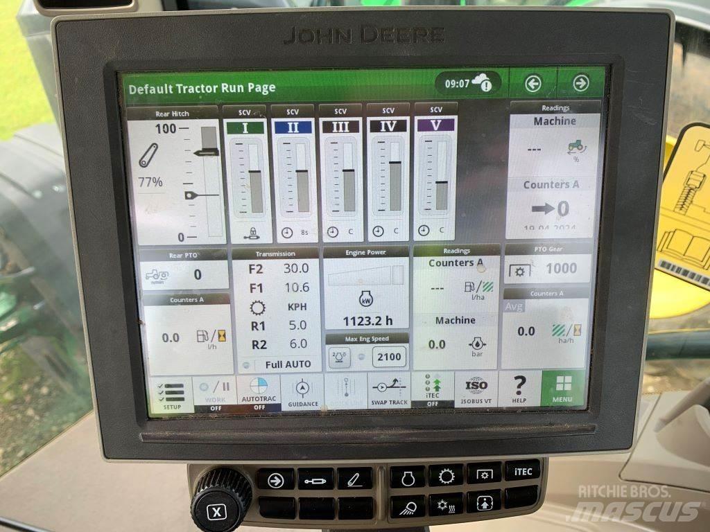 John Deere 8RX410 Traktoren