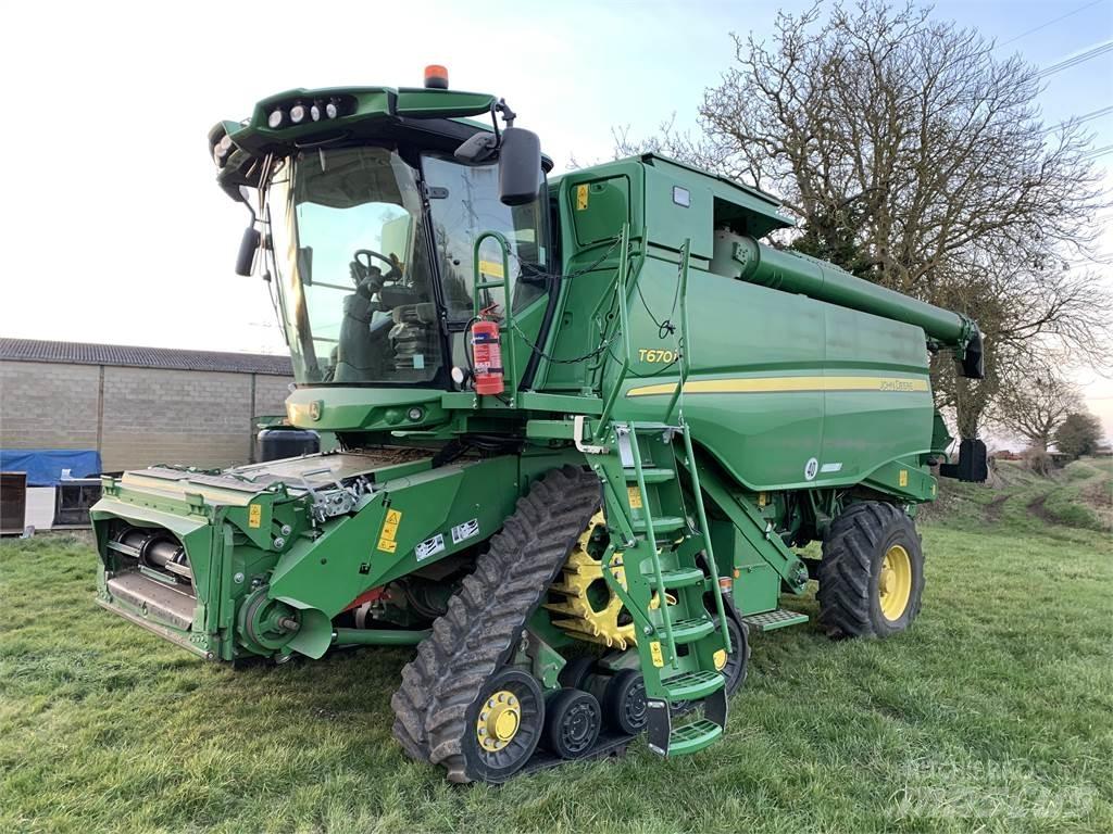 John Deere T670 Mähdrescher