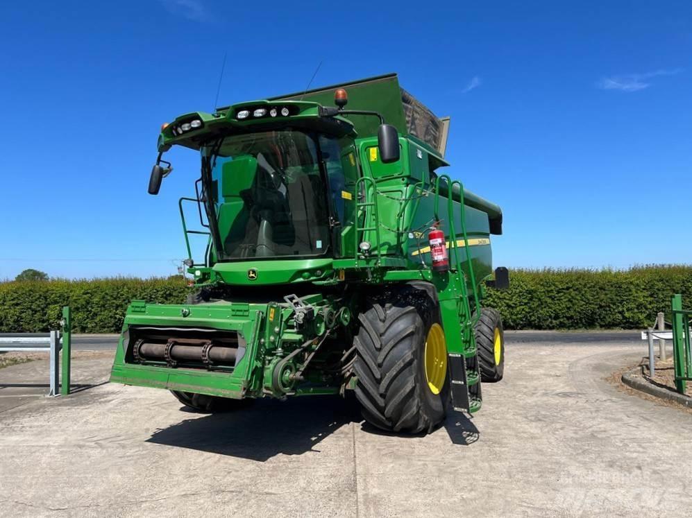 John Deere T670HM Mähdrescher