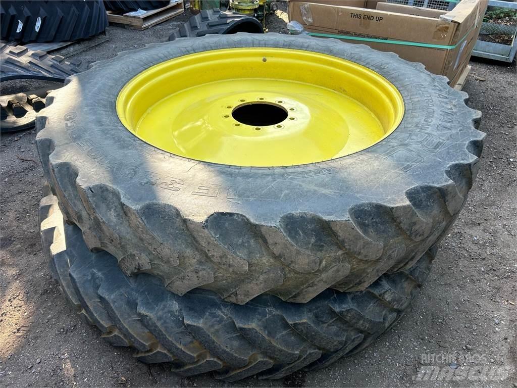 John Deere TYRES Sonstige Landmaschinen