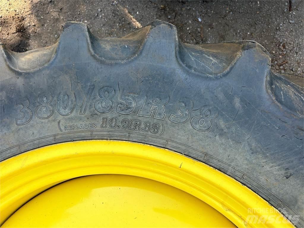 John Deere TYRES Sonstige Landmaschinen