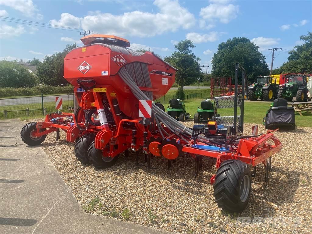 Kuhn MEGANT 602R Drillmaschinen