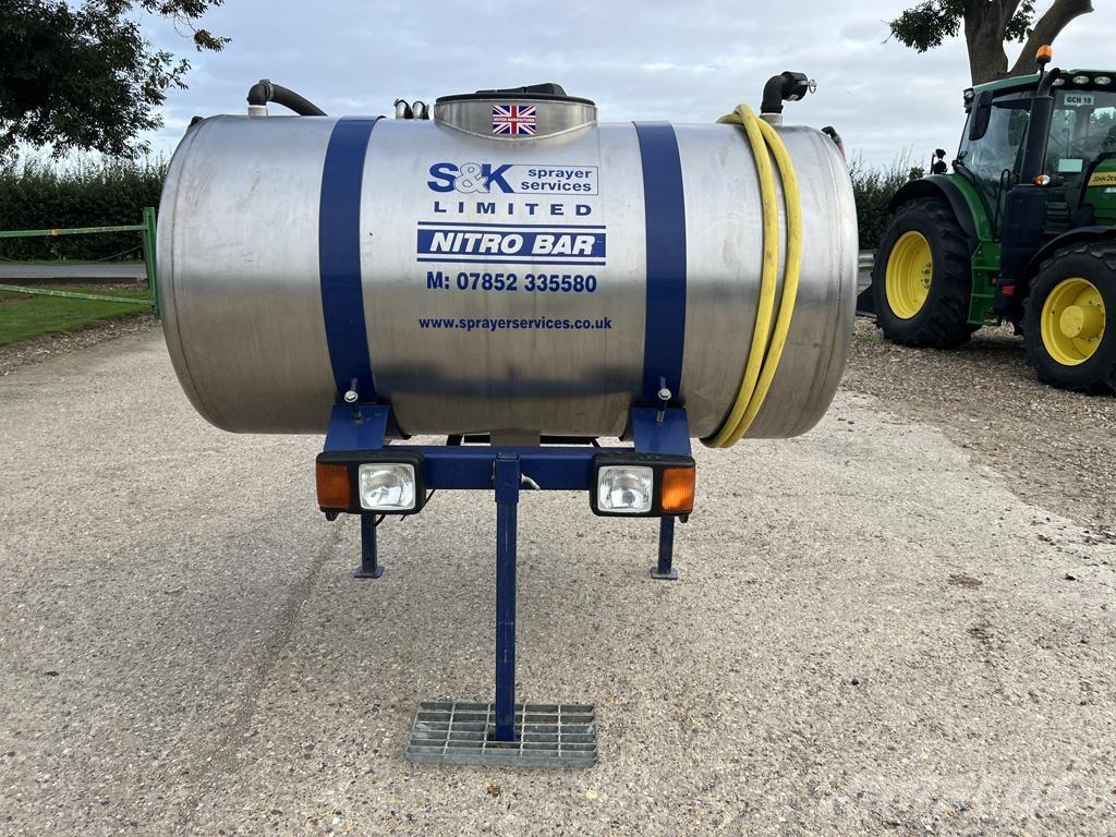  NITRO BAR Mineraldüngerstreuer