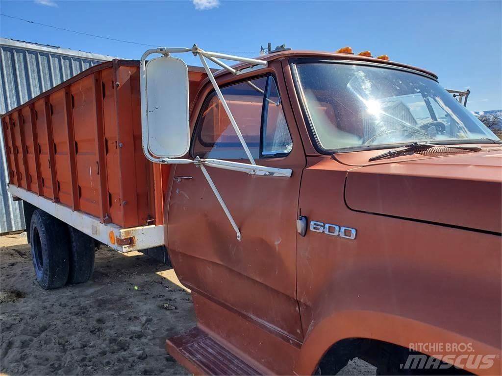 Dodge D600 Andere Fahrzeuge