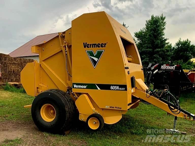 Vermeer 605N Rundballenpressen