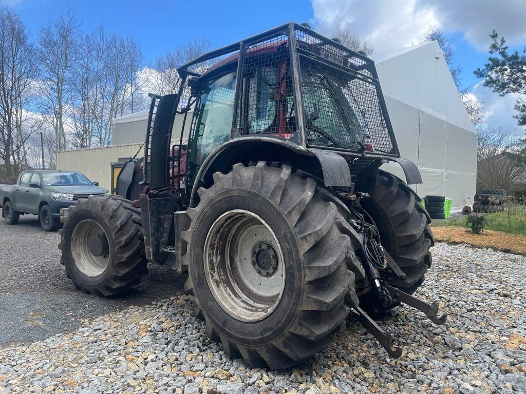 Valtra T254 Active Traktoren