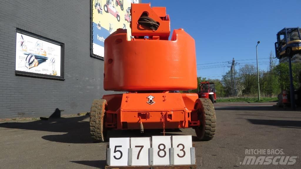 JLG E400AJPN Gelenkteleskoparbeitsbühnen