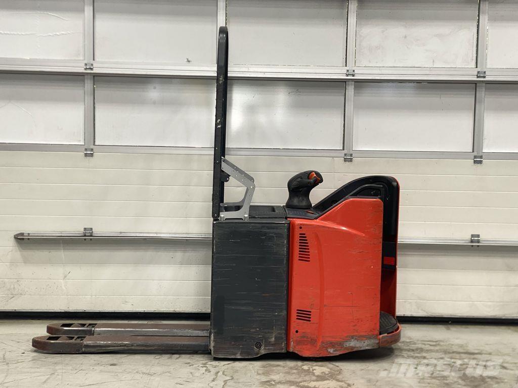 Linde T20SP Gabelstapler mit Fahrerstand