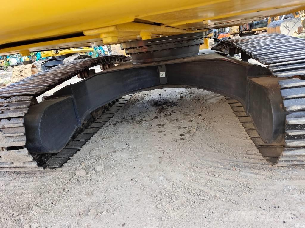 Komatsu PC 220-8 Raupenbagger