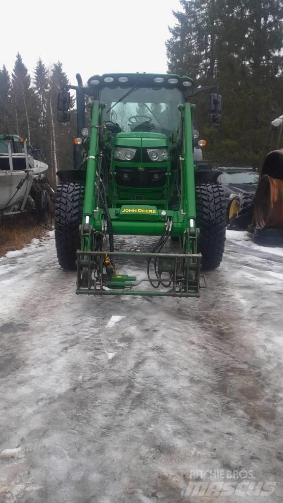John Deere 6130R Traktoren