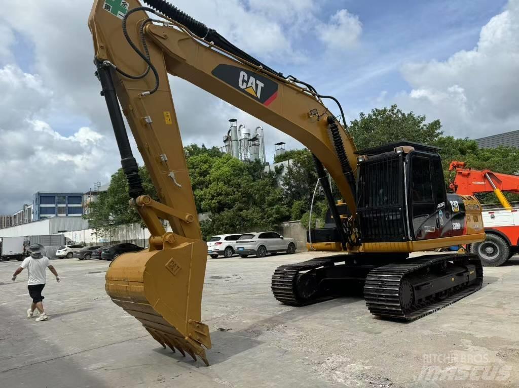 CAT 320D2L Midibagger  7t - 12t