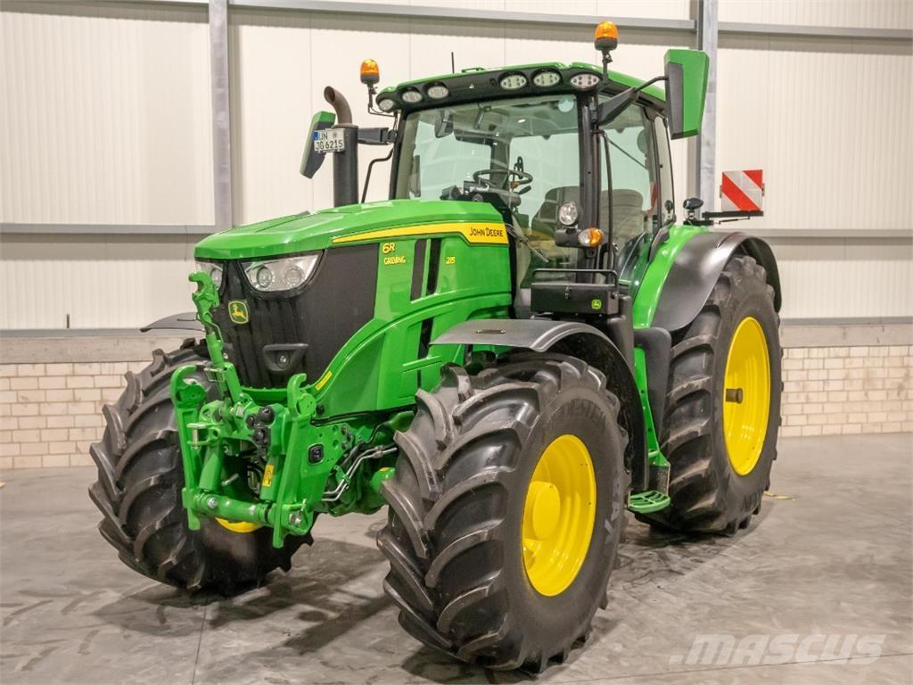 John Deere 6R215 Traktoren