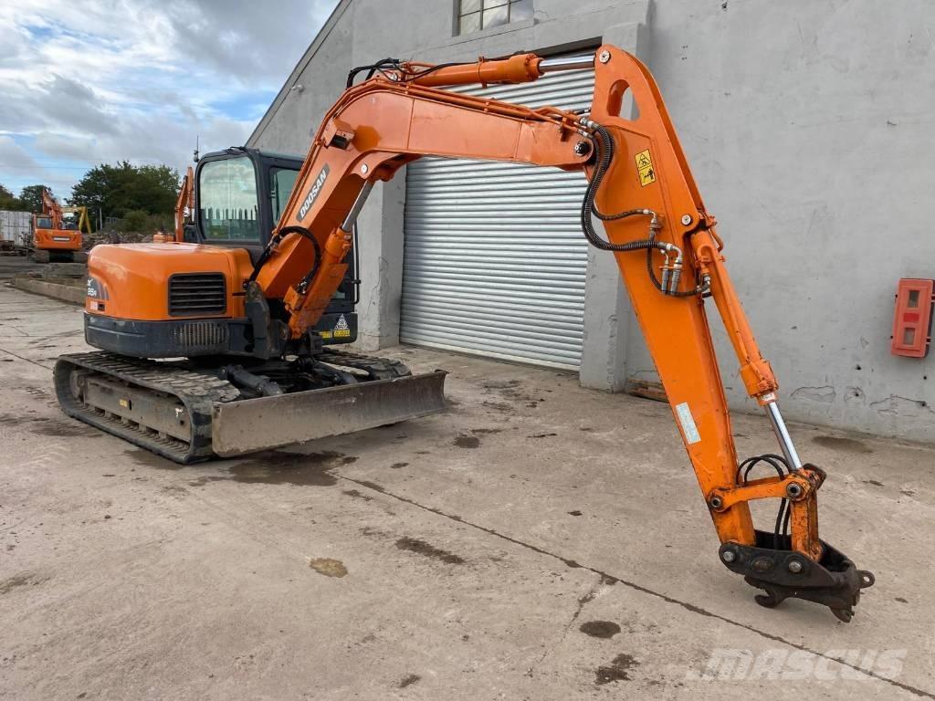 Doosan Develon DX85R Midibagger  7t - 12t