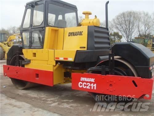 Dynapac CC 211 Tandemwalzen
