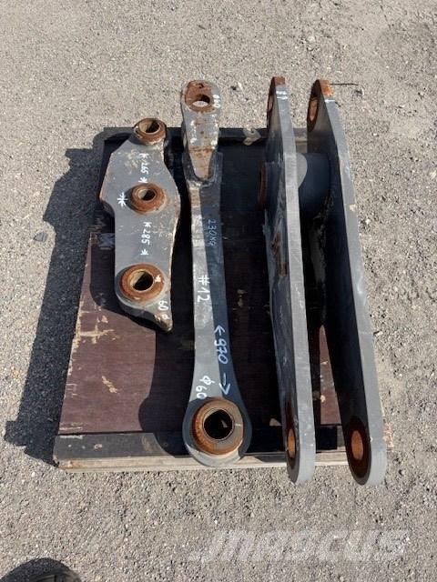 Volvo BUCKET LINK Schaufeln