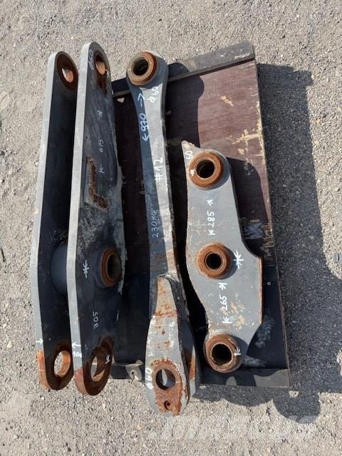 Volvo BUCKET LINK Schaufeln