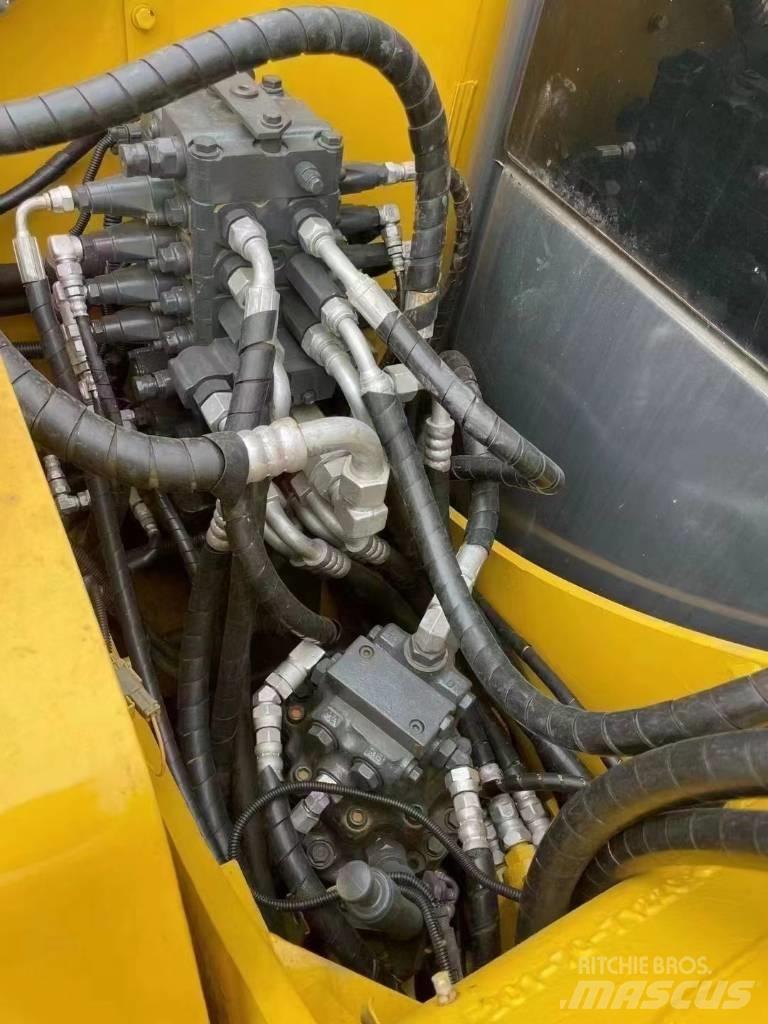 Komatsu PC 70 Midibagger  7t - 12t