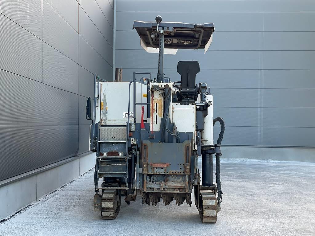 Wirtgen W 100 CFI Asphaltfräsen