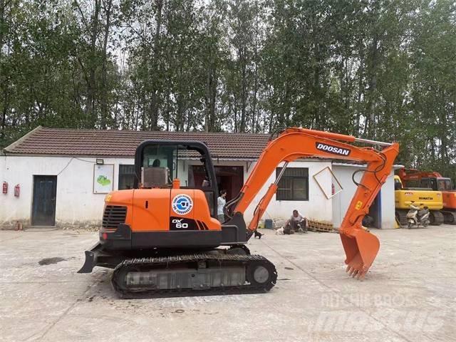 Doosan DX80 Minibagger < 7t