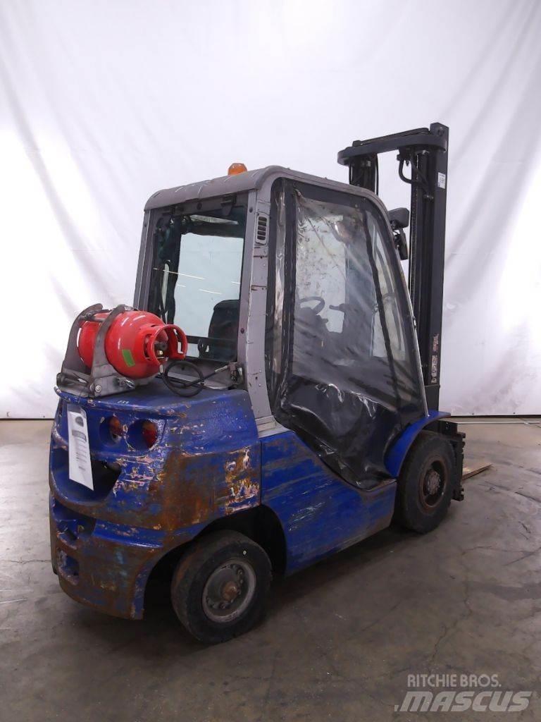 Cesab M325G LPG heftrucks
